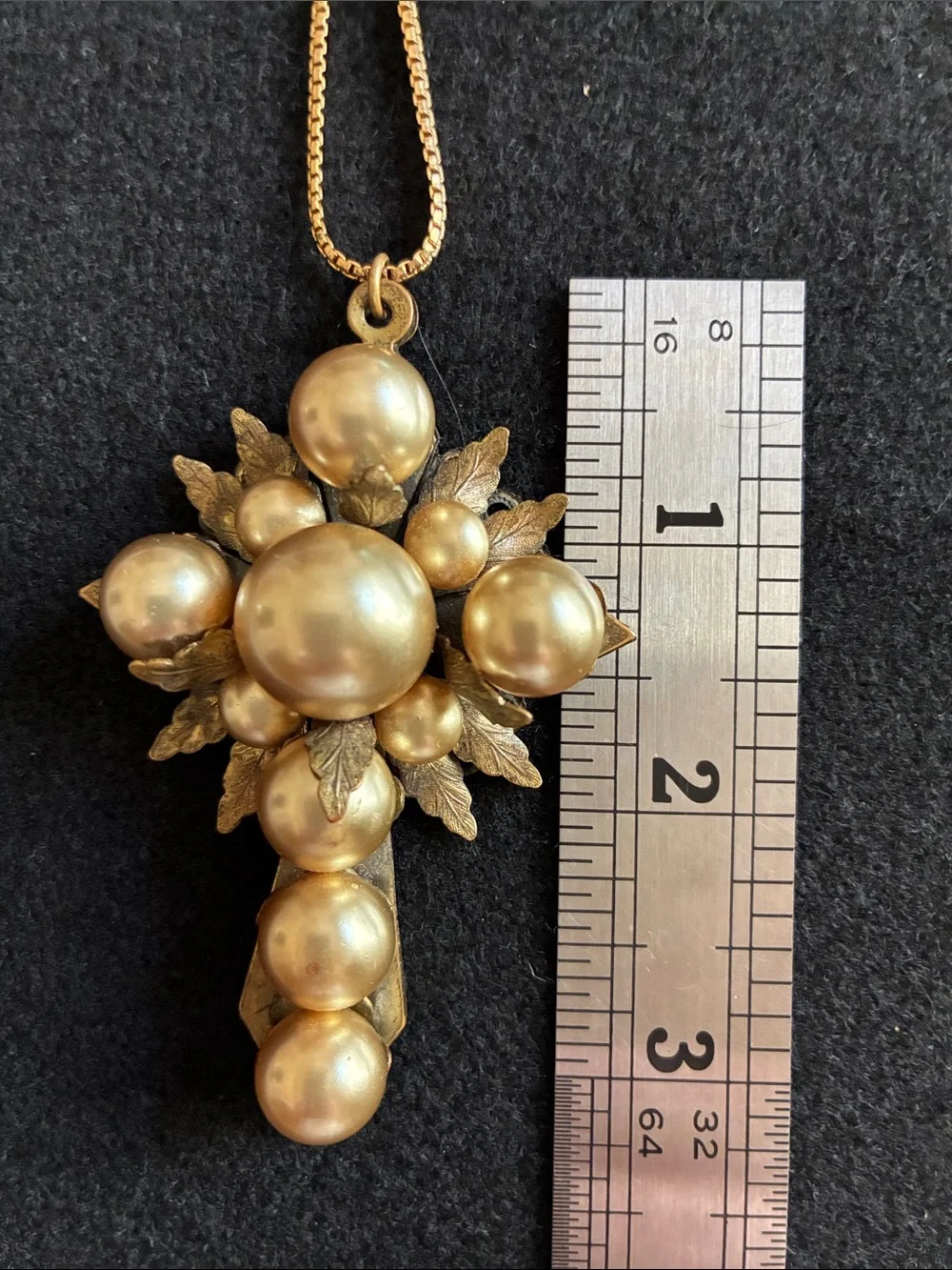 Vintage Cross Victorian Pendent Necklace Gold Tone Leaves And Large Faux Pearl